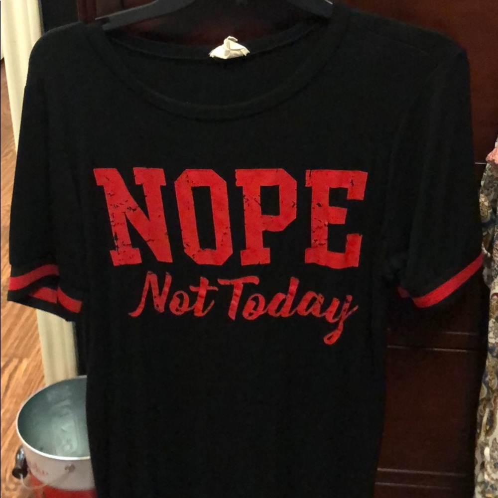 Tee